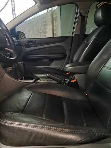Ford Focus 2.0 Titanium Flex Powershift 5p