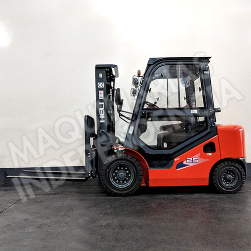 Imagen 5 de 11 de Autoelevador Heli 2500 Kg Diesel Isuzu Cpcd25 Cabina 0km