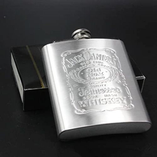 Imagen 5 de 10 de Petaca Acero Inoxidable Decorada Souvenir Whisky Bebida