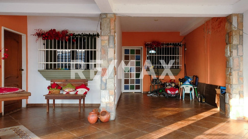 Imagen 11 de 28 de Casa En Venta Parque Valencia, Calle Cerrada Anggi Zerpa 04144122129
