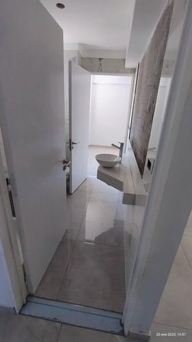 Departamento De 3 Ambientes A Estrenar En Flores. Full Amenities Premium