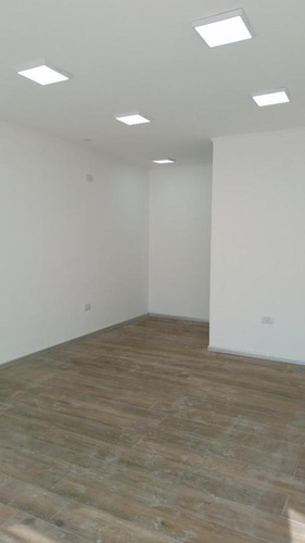 Se Alquila Local Comercial En Ricardone