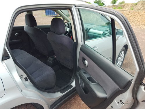 Nissan Tiida 1.8 Sense Sedan At