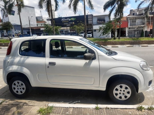 Uno 1.0 Evo Vivace 8v Flex 2p Manual