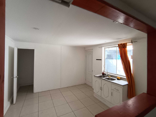 Casa De Dos Pisos 2h 2b 2e (92834)