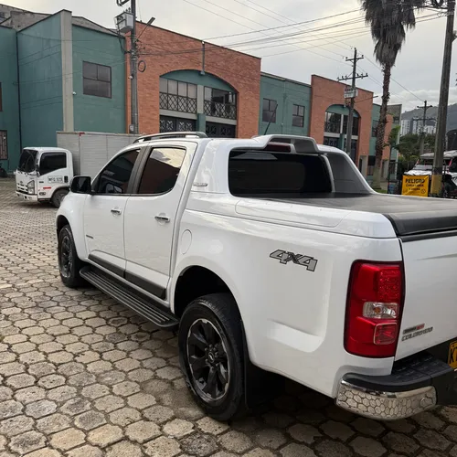 Chevrolet Colorado 2.8 High Country