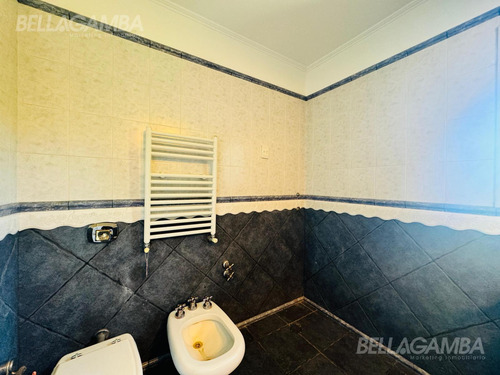 Casa Venta Martinez 7 Ambientes Jardin Piscina