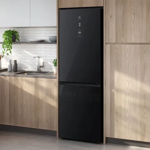 Refrigerador 322l No Frost Bottom Freezer Dbg60ge Negro