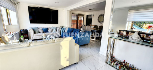 Casa En Venta De 3 Dorm. En Macul