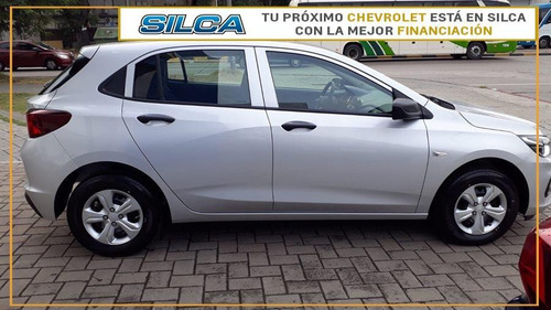 Chevrolet Onix Ls 1.2 2021 Gris Plata 0km