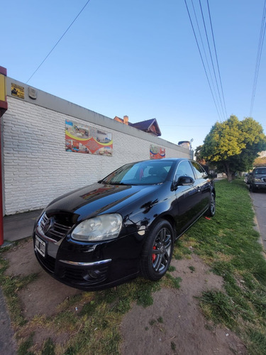 Volkswagen Vento 2.5 Luxury Wood