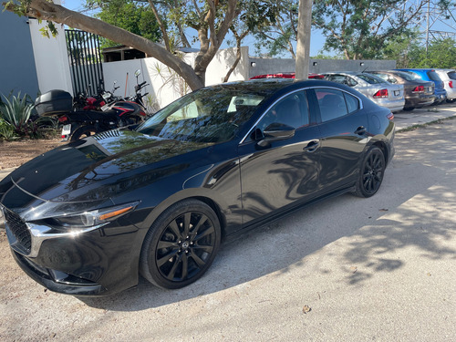 Mazda Mazda 3 2.5 carbón edition sedan 4 puertas