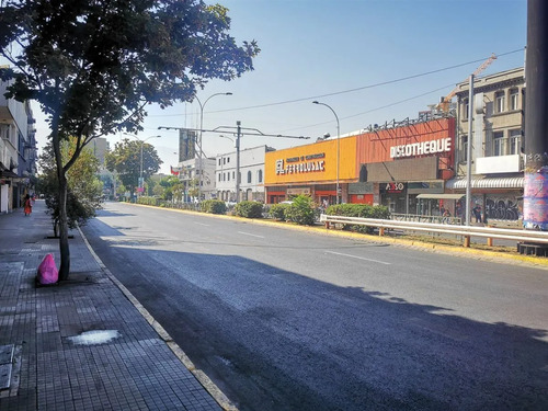 Local Comercial En Arriendo Irarrazaval Con Vicuña Mackenna