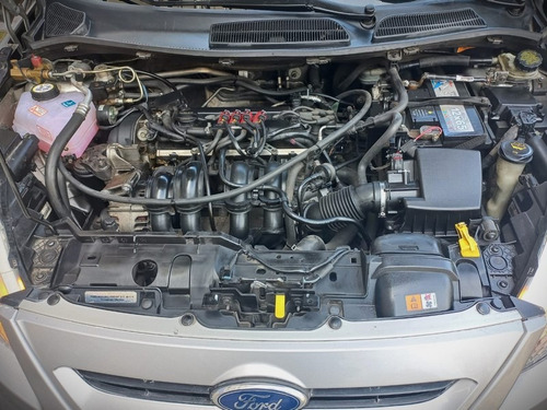 Ford Fiesta Titanium 5p Full Gnc Impecable Permuto/financio