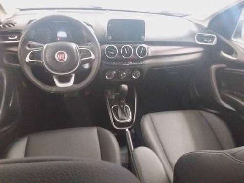 Imagem 3 de 9 de Fiat Cronos 1.8 E.torq Flex Precision At6