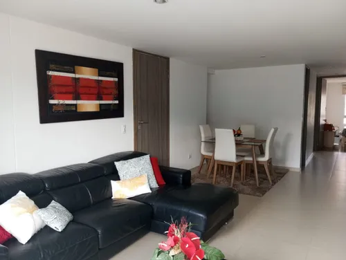 Apartamento En Venta En Conquistadores. Cod V11958