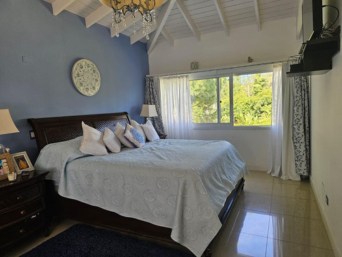 Venta Casa 500 M2, 5 Dormitorios, Piscina, Lavadero, Barrio Cerrado, San Rafael