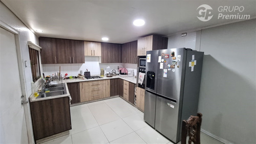 Casa En Venta De 4 Dorm En Parque Lantaño, Chillán