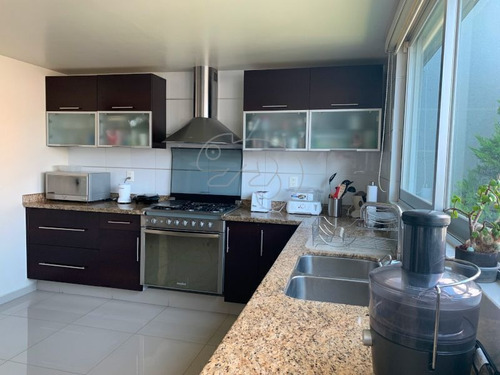 Imagen 10 de 30 de Casa En Venta En Satélite. Con Amplios Espacios.