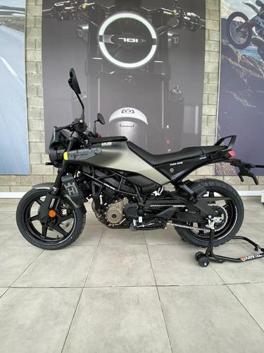 Svartpilen 250 Husqvarna Tienda Oficial Exclusiva Pro One