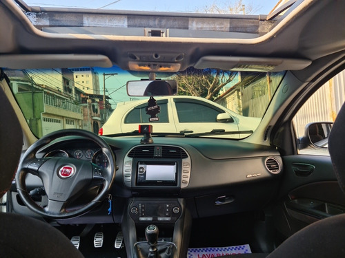 Imagem 7 de 9 de Fiat Bravo 2012 1.4 T-jet 5p