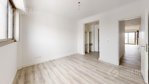 Departamento En Venta De 3 Amb A Estrenar Con Cochera, Zona Plaza Mitre.