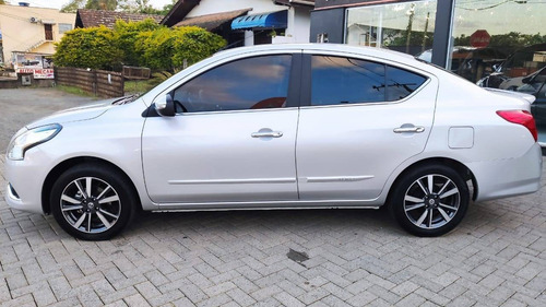 Nissan Versa 1.6 16v Flexstart Sl 4p Xtronic
