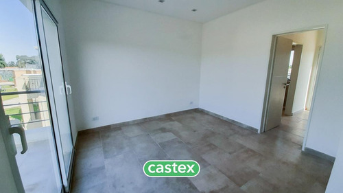 Imagen 22 de 30 de Casa En Venta En Santa Lucía, Pilar Del Este