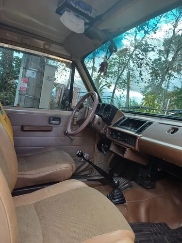 Chevrolet Trooper 2.6 Std
