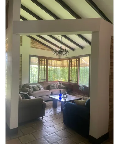 Venta Casa De 1.527mts2 En Condominio. Jamundí, Valle Del Cauca.10673.
