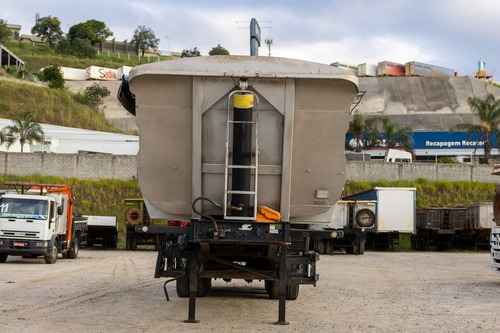 Carreta Caçamba Randon Basculante 40m3 C/12 Pneus 2017