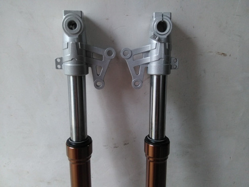 Imagen 2 de 6 de Bastones Moto Empire Rkv 200 (originales Empire Keeway)