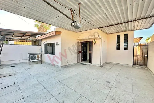 Renta Casa En Excelente Ubicación Jardines Del Lago, $ 14,500.00 Pesos Mensuales