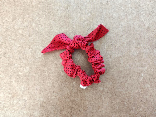 Xuxinha De Cabelo Xuxa Scrunchie Tamanho Mini Lacinho Com Nó