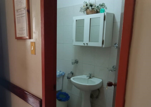 Imagen 8 de 9 de Consultorio Médico En Alquiler Calicanto 0412-8887550