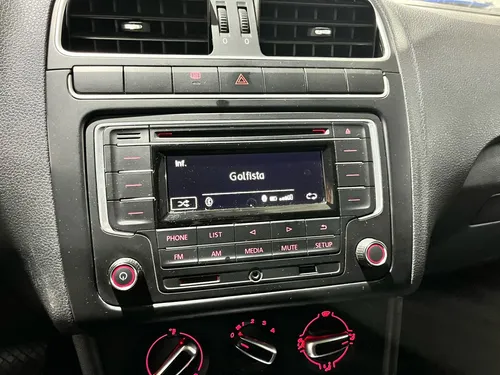 Volkswagen Polo 1.6 L4 Tiptronic At