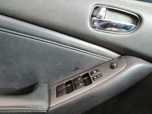 Imagen 10 de 14 de Nissan Altima Se Blindado 2007