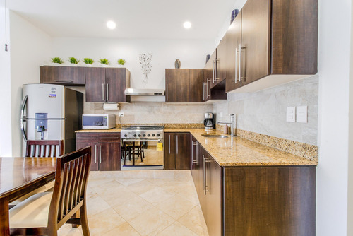 Condo W San Charbel