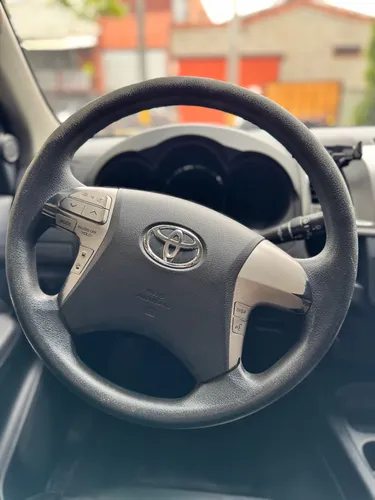 Toyota Fortuner 2.7 Sr5 4X2