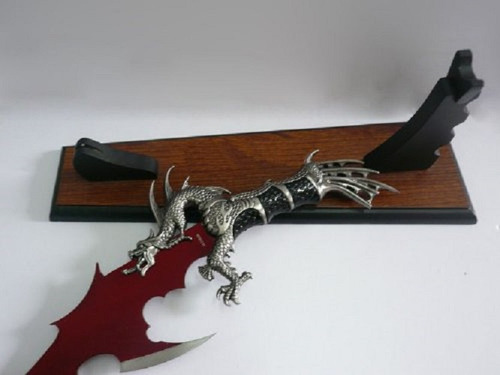Daga Roja De Dragon Acero Con Base Para Mesa