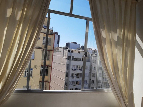 Imagem 11 de 30 de Apartamento Todo Reformado Com: Dois Quartos, Sala Um Banheiro Social E Dependência. - Ap5595