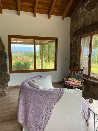 Chalet De Piedra En 6.5 Hectáreas De Campo, 3 Hab, Hermosa Vista A Las Sierras Grandes, Atos Pampa