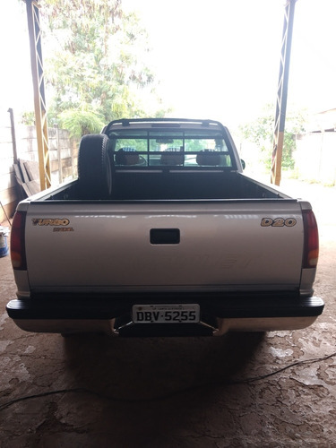 Chevrolet Silverado 4.2 D20 2p 2001