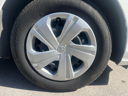 Toyota Yaris 1.5 5P Base At Cvt
