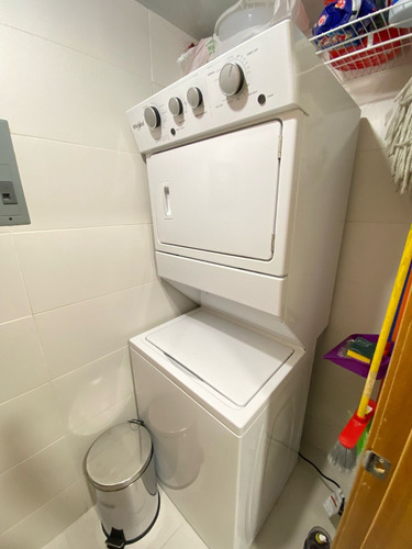 Apartamento En Alquiler Amueblado, Evaristo Morales.