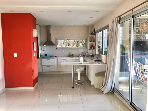 Imagen 4 de 17 de Departamento - Barrio Parque Leloir