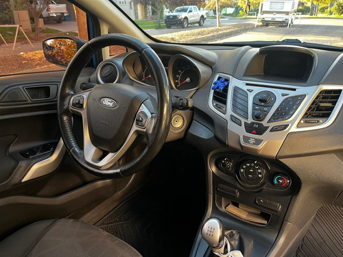 Ford Fiesta Kinetic 1.6 Design 120cv Titanium