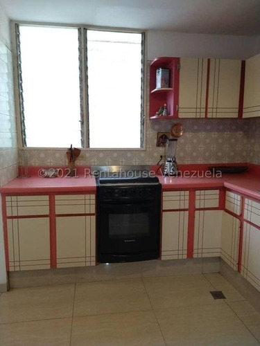 Imagen 7 de 25 de Amplio, Bien Distribuido Apartamento En Venta. Urb. La Urbina. Mls #22-3476, Vanessa Sayago.04125866548