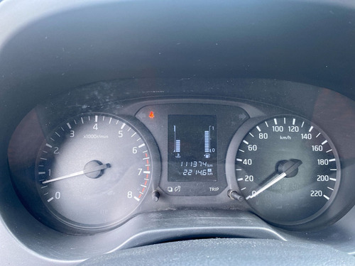Nissan Frontier 2.5 L