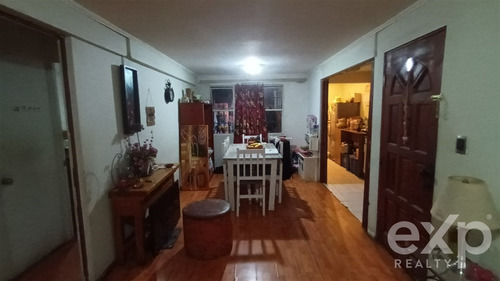 Departamento En Venta De 2 Dorm. La Ermita Ii, Lo Barnechea